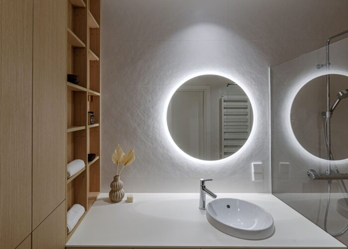 Veidrodis su pašvietimu_Butas Žvėryne_Būsto artelė darbai