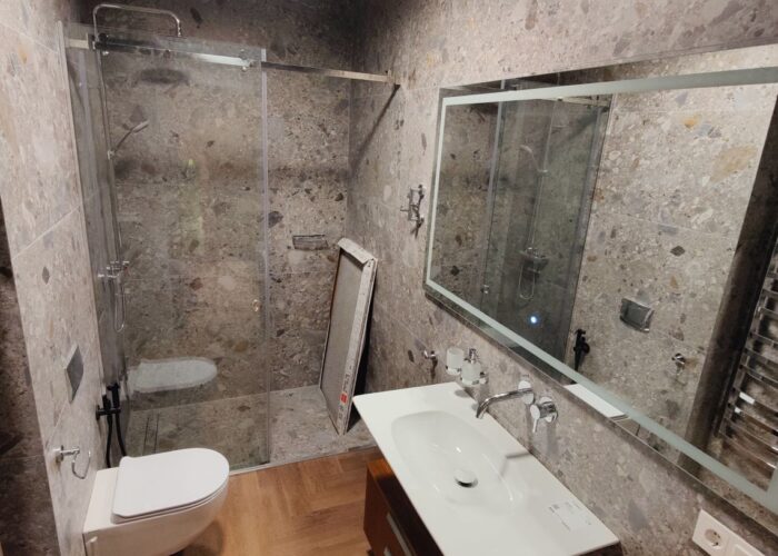 Vinilo grindys vonioje_Atlikti darbai_Būsto artelė